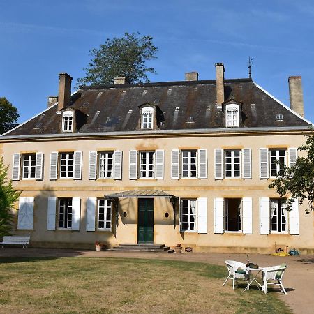 הוילה בורבון-לאנסי Vintage Mansion In Saint Aubin Sur Loire With Pool מראה חיצוני תמונה