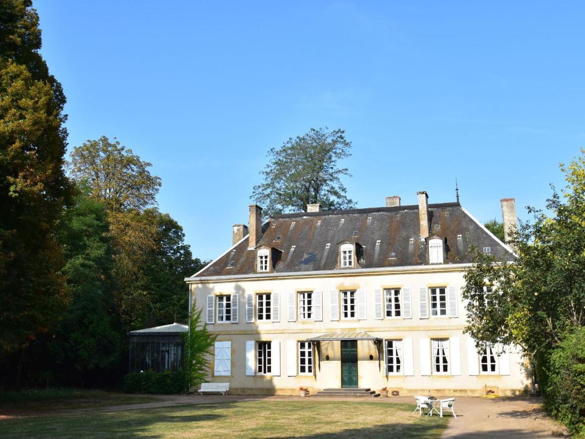 הוילה בורבון-לאנסי Vintage Mansion In Saint Aubin Sur Loire With Pool מראה חיצוני תמונה