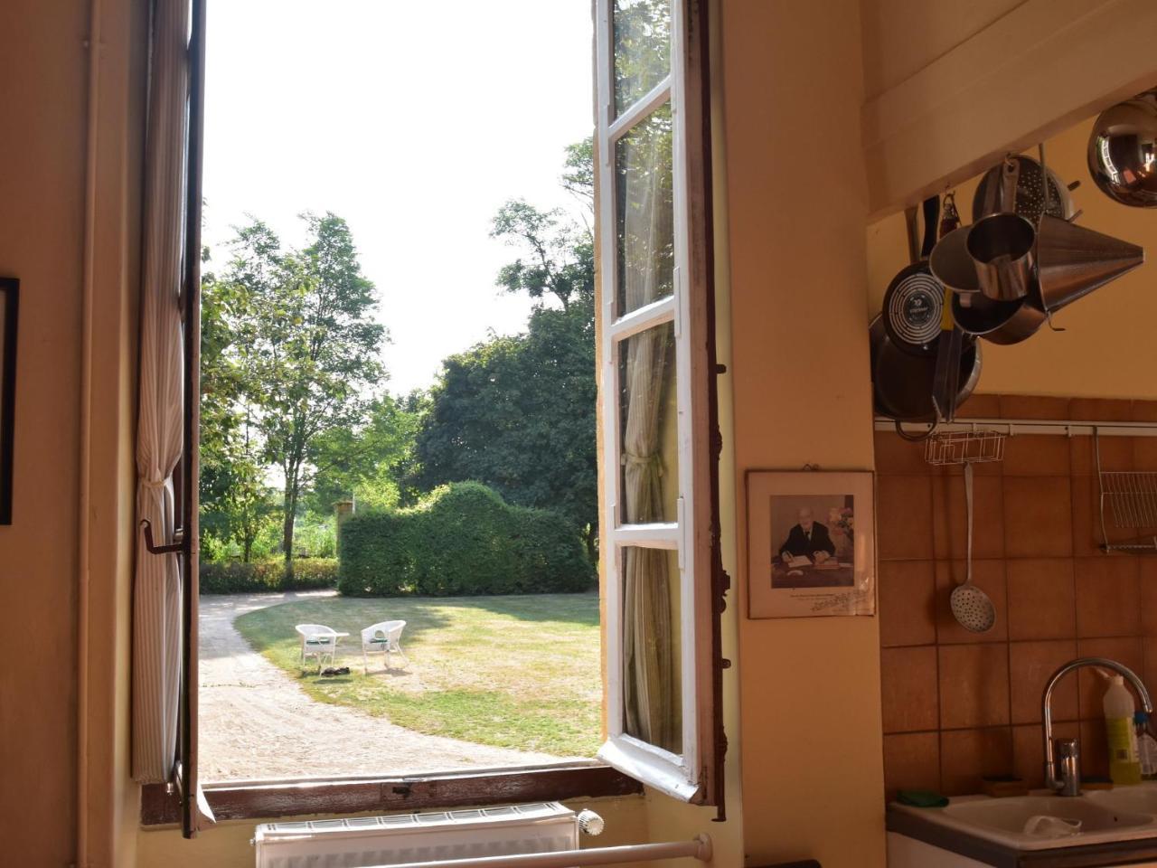 הוילה בורבון-לאנסי Vintage Mansion In Saint Aubin Sur Loire With Pool מראה חיצוני תמונה