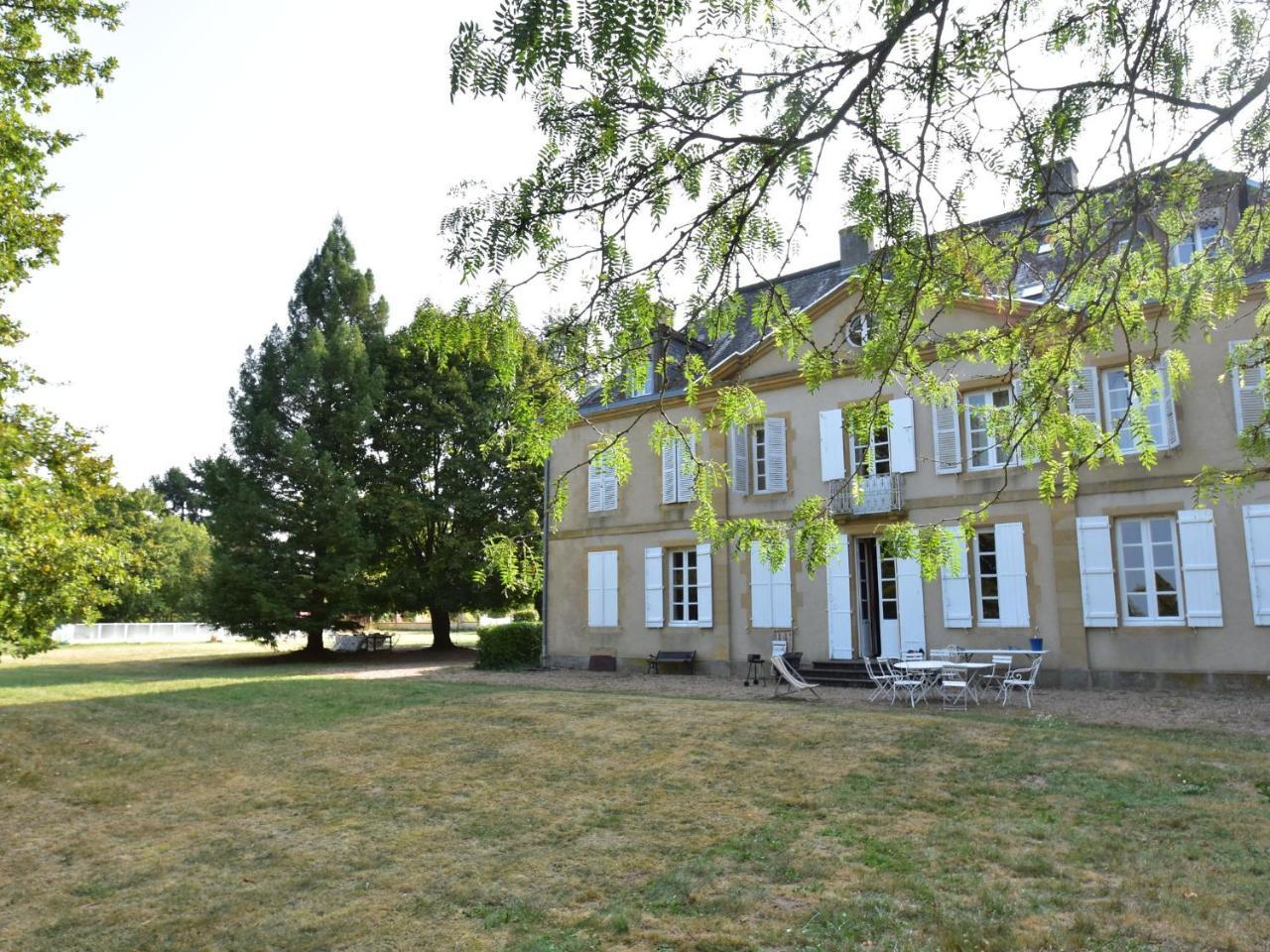 הוילה בורבון-לאנסי Vintage Mansion In Saint Aubin Sur Loire With Pool מראה חיצוני תמונה
