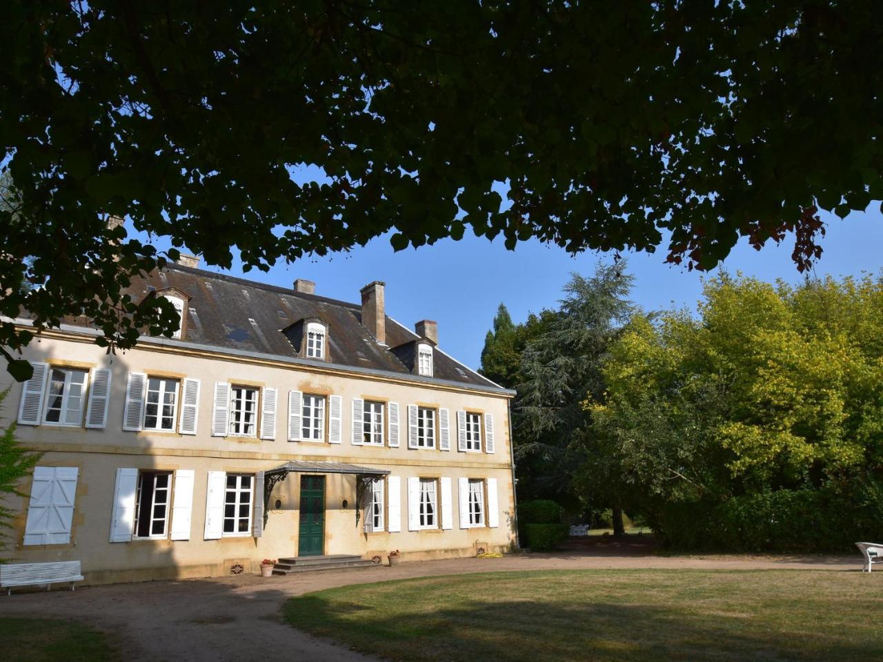 הוילה בורבון-לאנסי Vintage Mansion In Saint Aubin Sur Loire With Pool מראה חיצוני תמונה